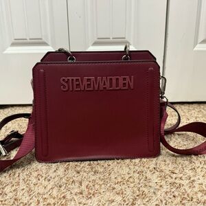 Steve Madden Red Crossbody Bag with Modern Design
